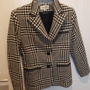 Bloomingdales houndstooth blazer